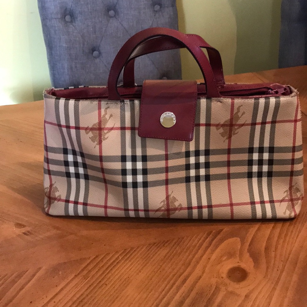 Burberry haymarket handbag. - Picture 1 of 6